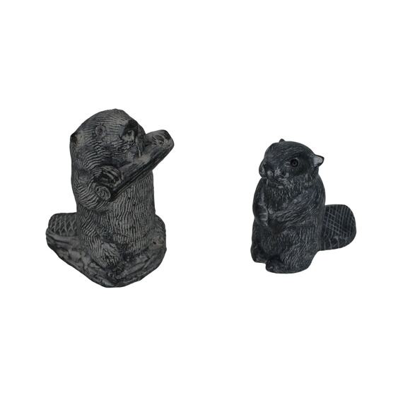 2 Vintage Beavers Soapstone Figurines - AL Wolf Hand Made in Canada - Picture 1 of 6